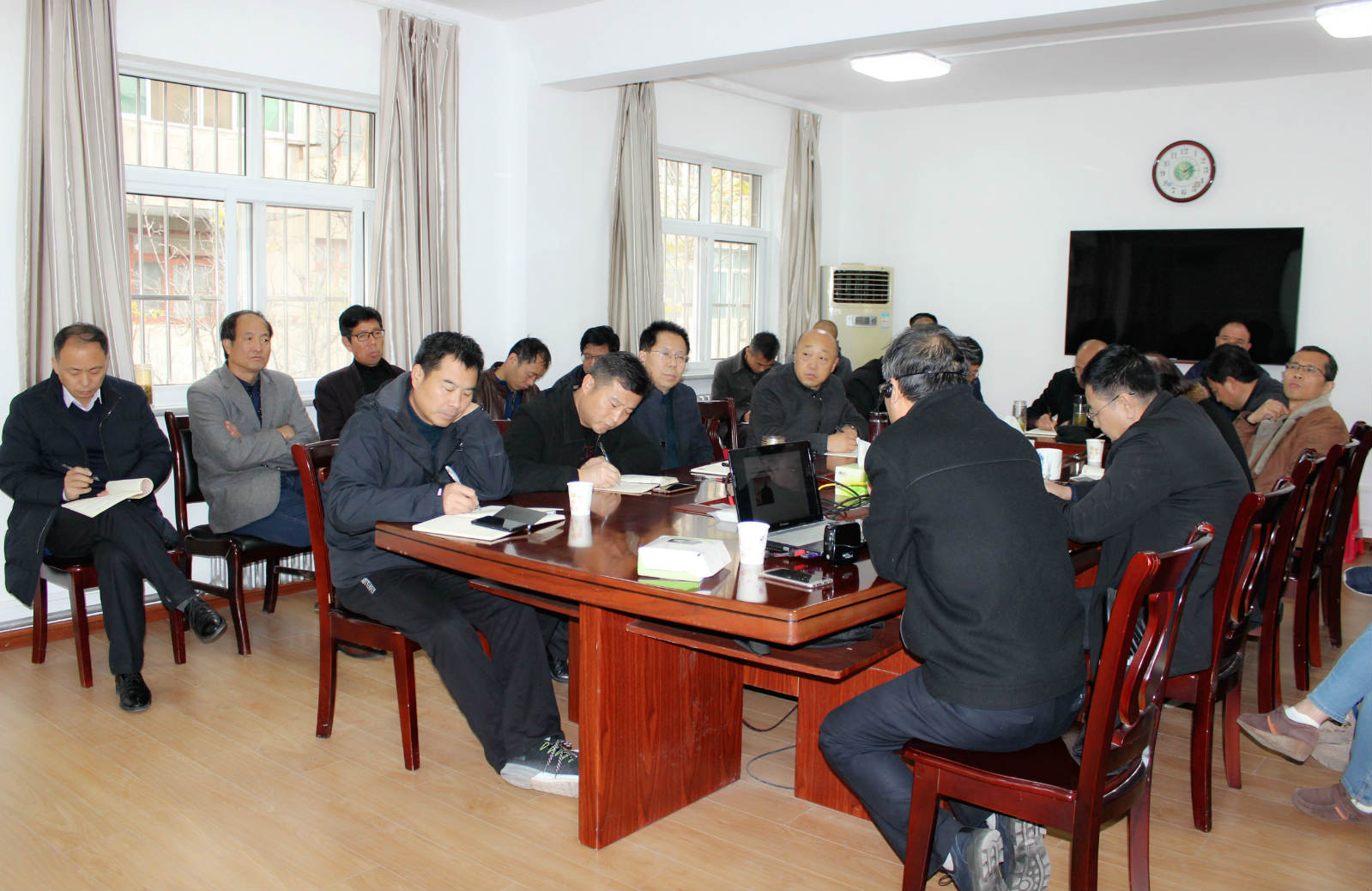 【不忘初心 牢记使命】（31）场站中心举行学习贯彻党的十九届四中全会精神宣讲报告会
