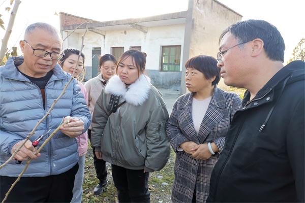 896a6a54fb28496cafb3af4e391f3ea2.jpg 现场教学.jpg