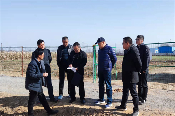 09d8df6f81664a349236a3ecf84ed65d.jpg 现场检查推动高标准农田建设_副本.jpg
