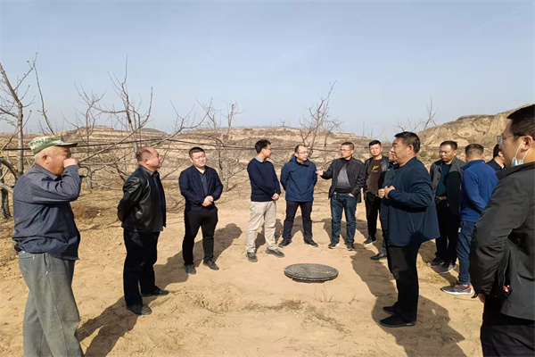 876dab2e1f8547f1b0d26b603f7c4e95.jpg 实地调研.jpg