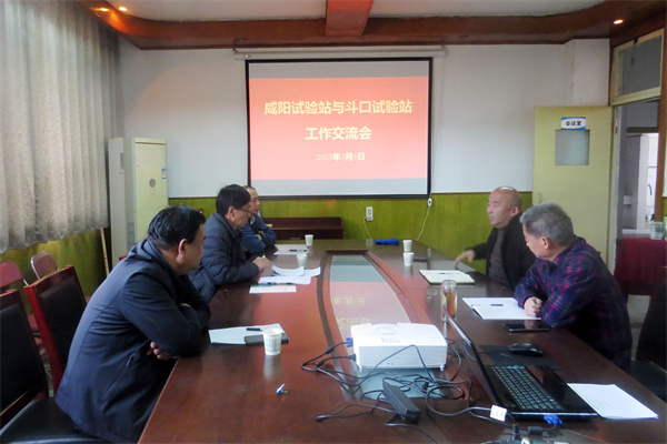 faab2445f2494616b0779644f31a1008.jpg 座谈交流.jpg